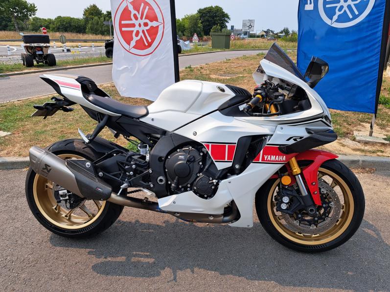 R1 WORLD GP 60TH ANNIVERSARY