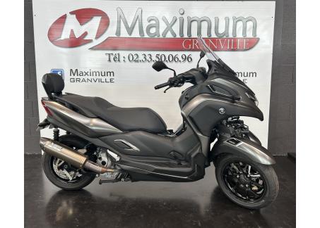 YAMAHA TRICITY 300