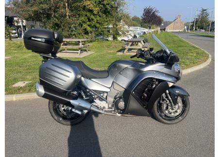 KAWASAKI GTR 1400 ABS