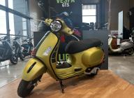 VESPA GTS SUPER SPORT