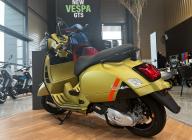 VESPA GTS SUPER SPORT